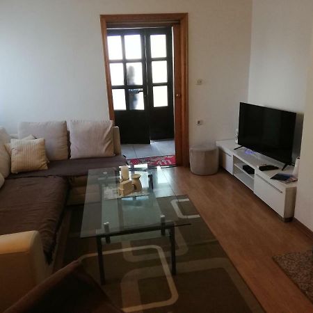 Апартаменты Family Apartman Luka Ровинь Экстерьер фото